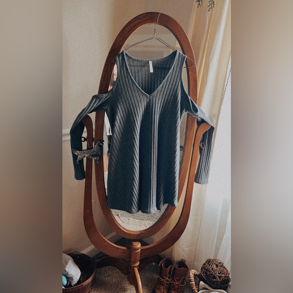 Long Sleeve of the Shoulder Dress